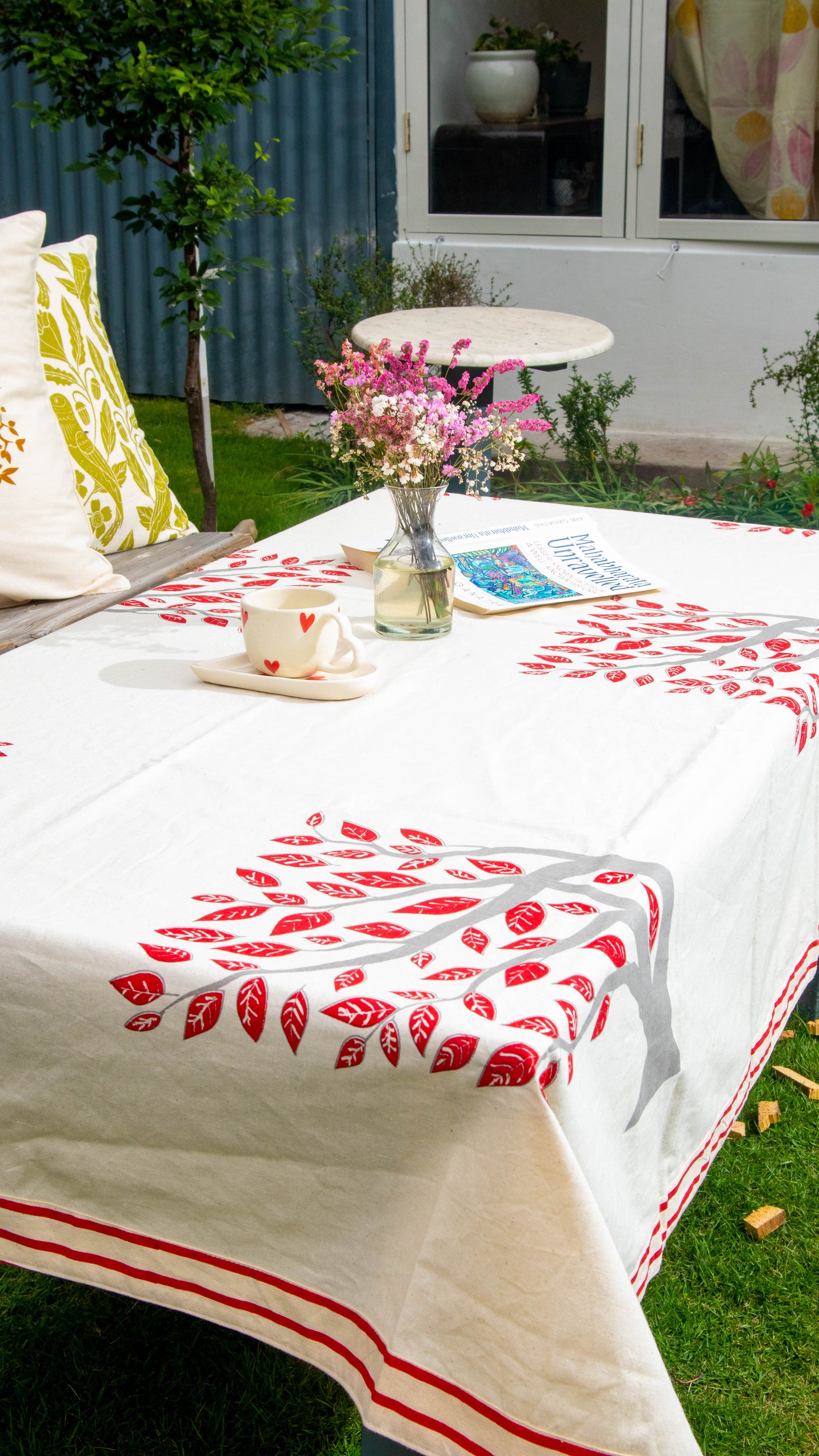 TABLE COVER