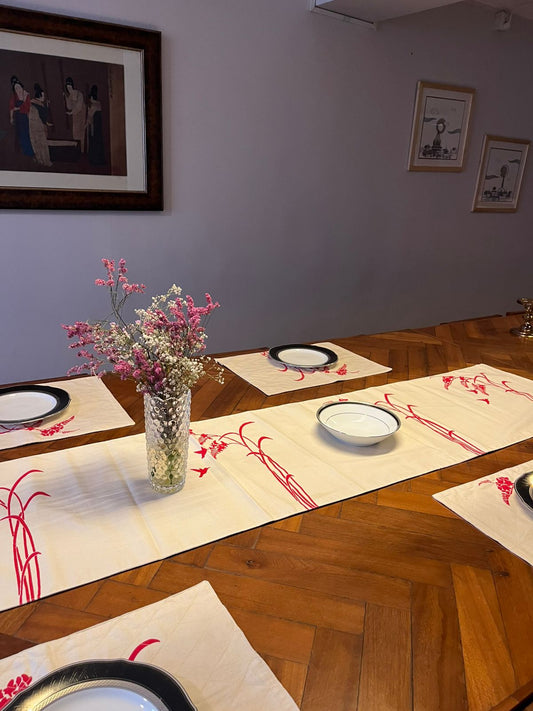 TABLE RUNNER