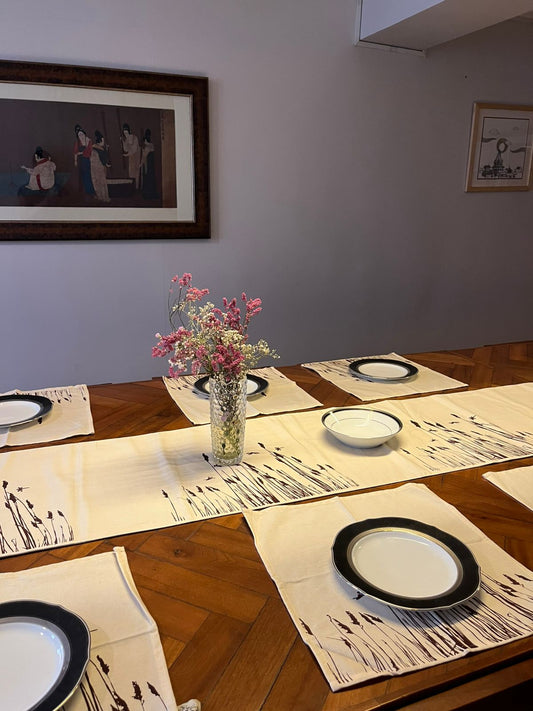 TABLE RUNNER