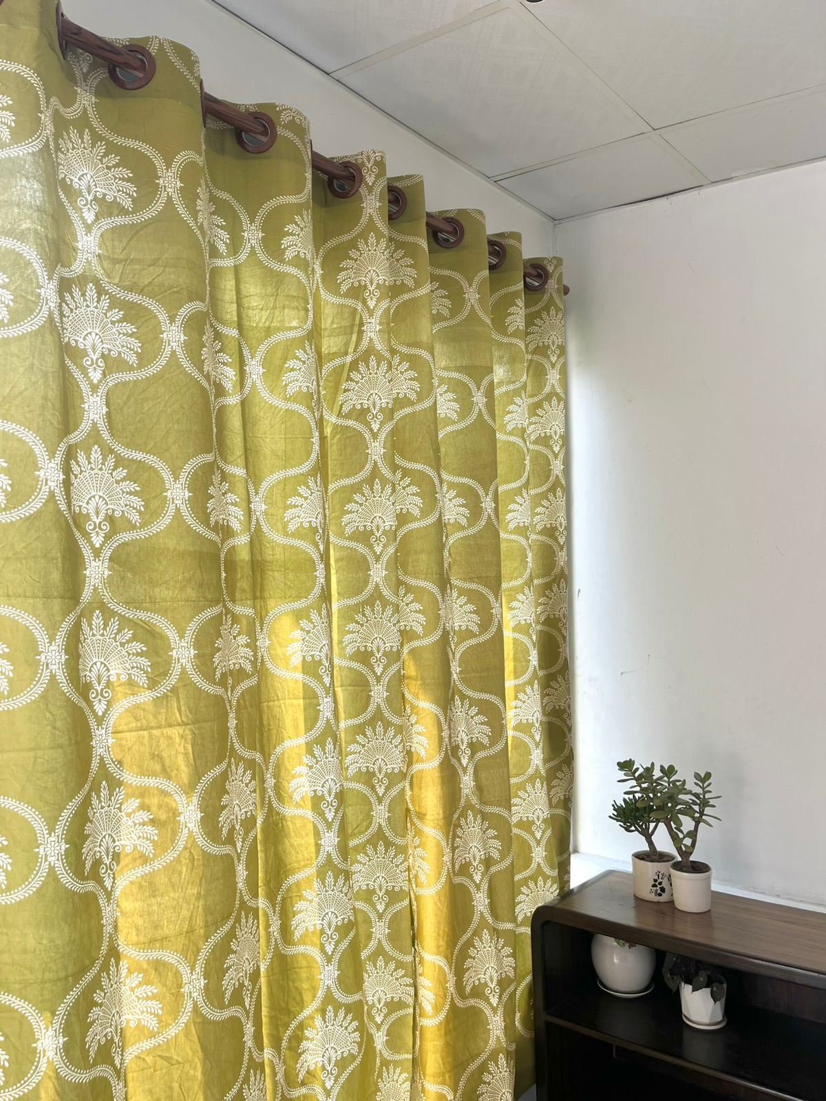 CURTAIN