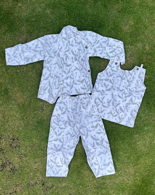GENDER-NEUTRAL BABY CLOTHES