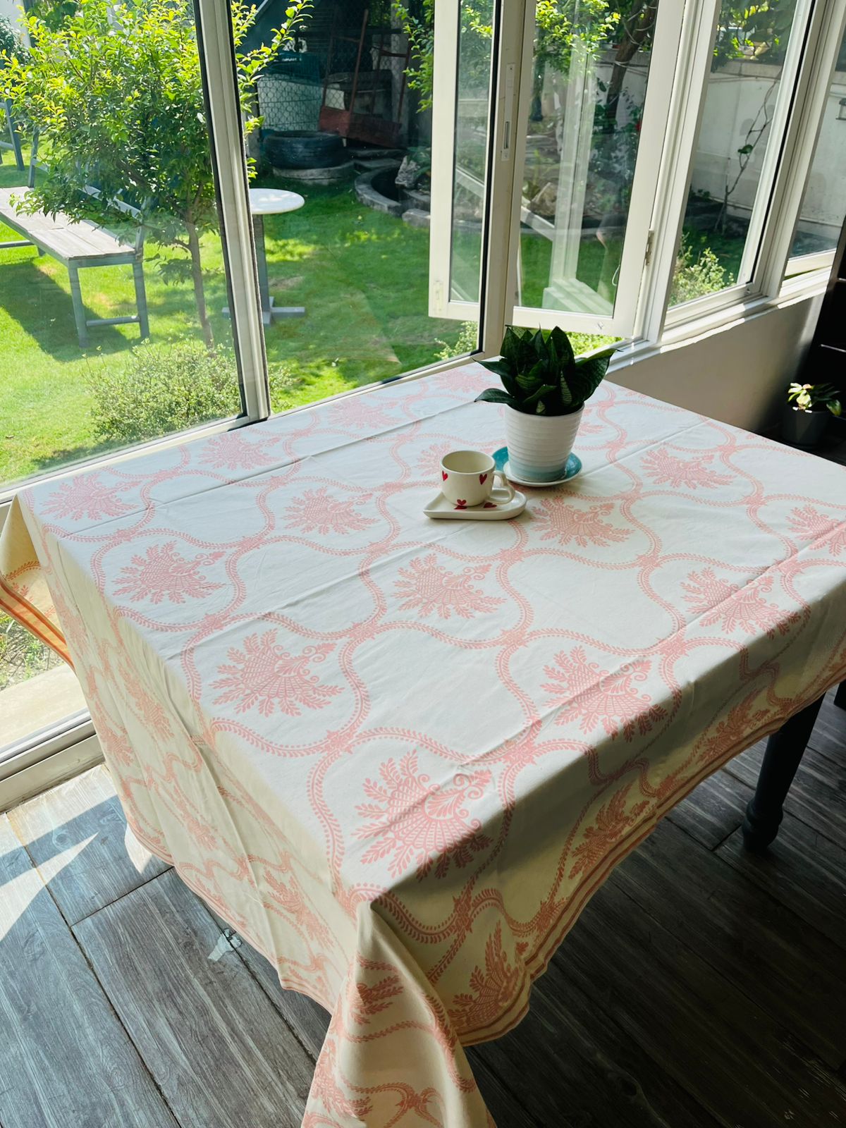 TABLE COVER