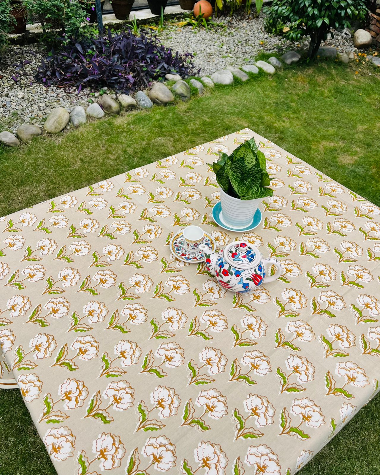 TABLE COVER