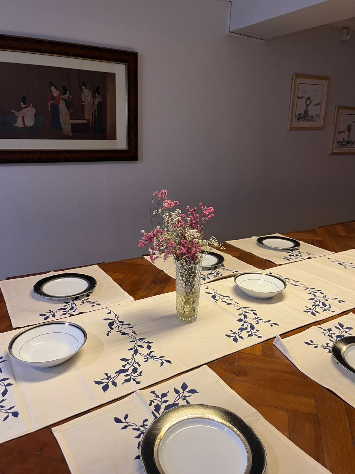 TABLE RUNNER